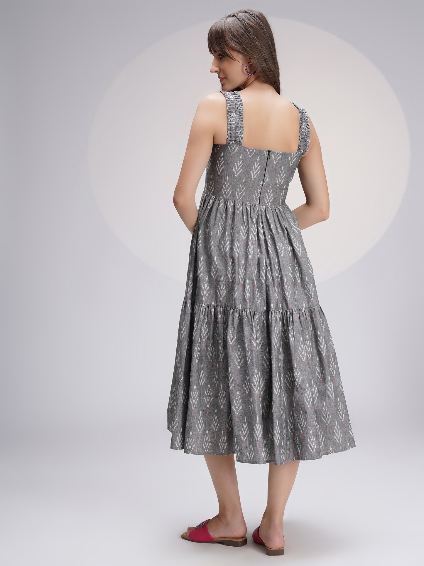 Chic Sleeveless Ikat Tiered Midi Dress in Cotton