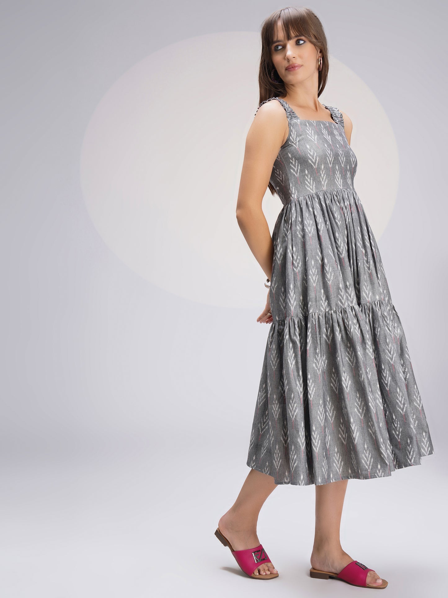 Chic Sleeveless Ikat Tiered Midi Dress in Cotton